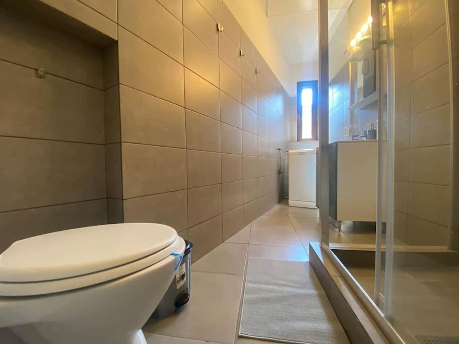 2 Bedroom Apartment With Terrace In City Center Бухарест Екстер'єр фото
